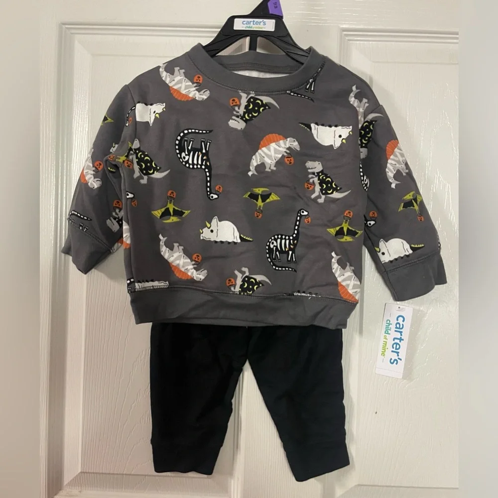Carter's Child of Mine 12M Outfit with Halloween Dinosaurs! NWT!